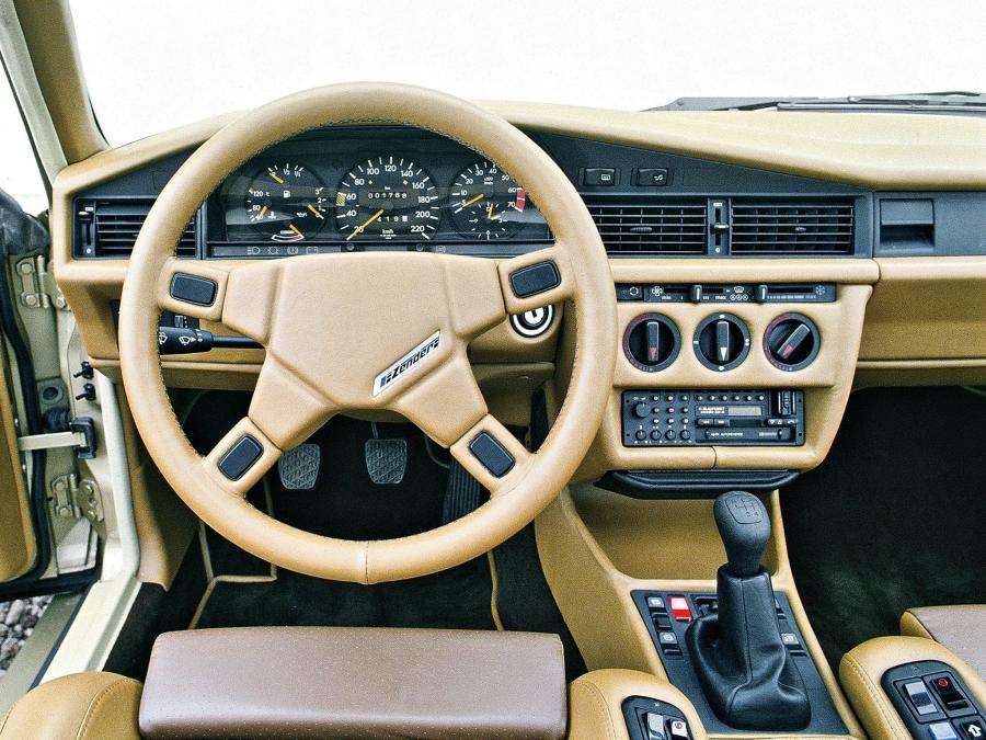  Mercedes-Benz 190 E by Zender 1983 года  (фото 4 из 8)